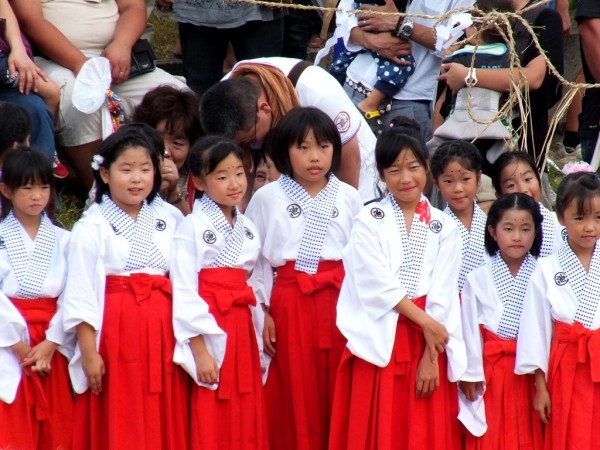 15 Hyoge Matsuri Little Girls 1