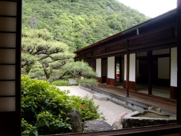 Kikugetsutei is the main tea house in Ritsurin Garden