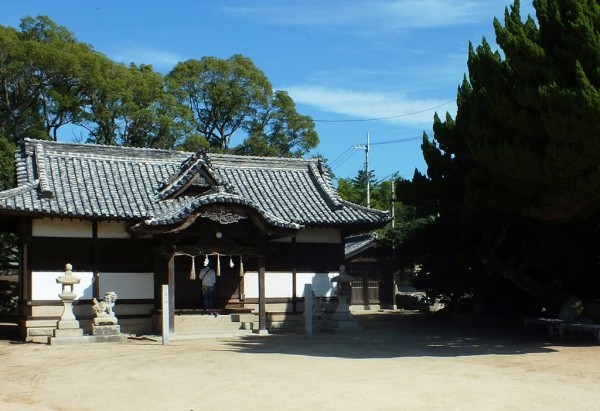 13 - Honjima - temple