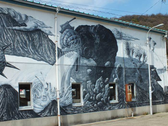 28 - Kenji Yanobe's Mural in Sakate - Shodoshima