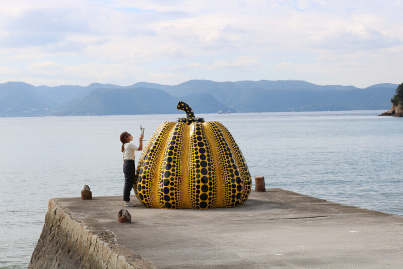 Yayoi Kusamas Yellow Pumpkin is back on Naoshima 4